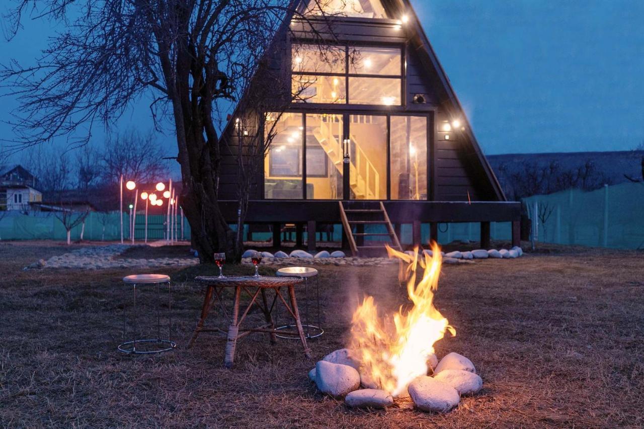 Stayvista At The Loft - Pet Friendly With A-frame Structure, Interiors, Bonfire