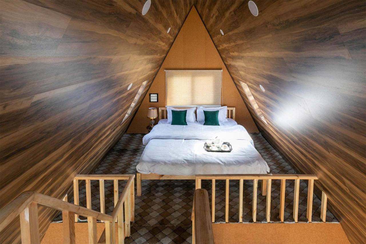 Stayvista At The Loft - Pet Friendly With A-frame Structure, Interiors, Bonfire Srinagar (Jammu and Kashmir)