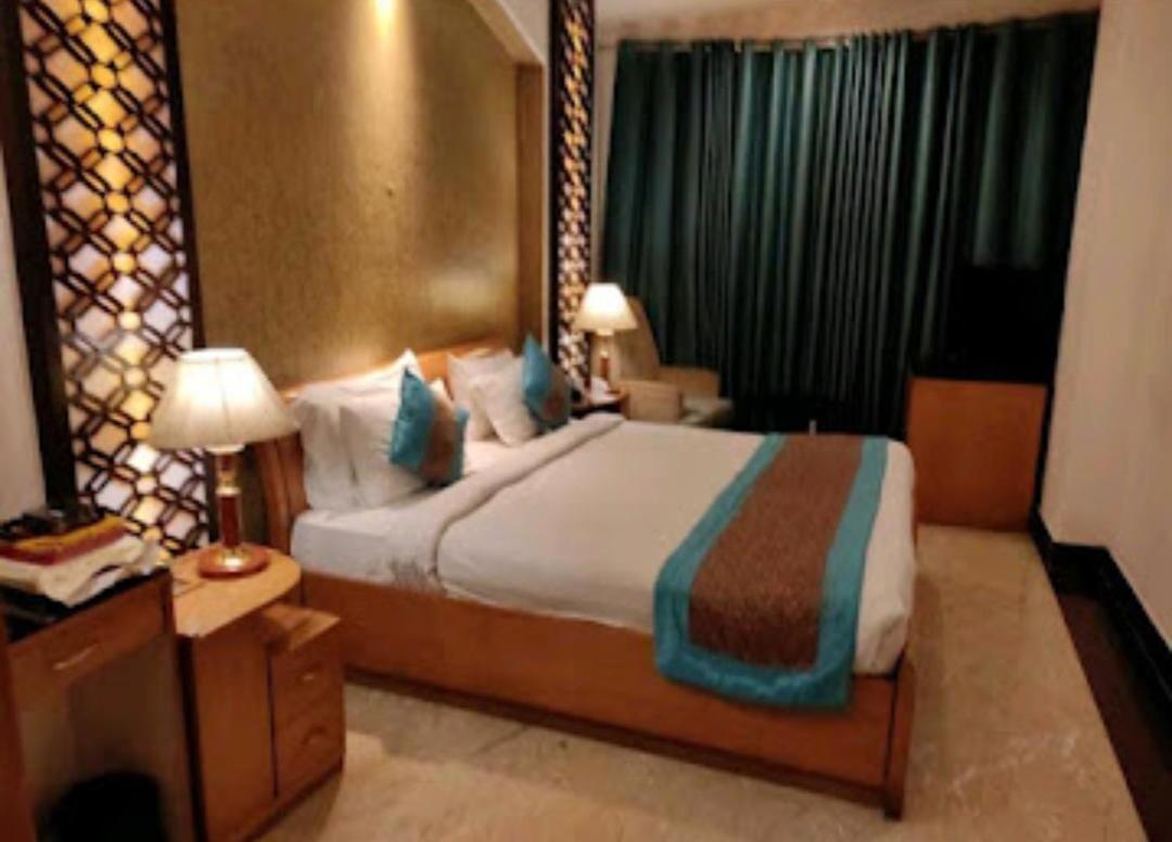 7 Hills Homestay Srinagar (Jammu and Kashmir)
