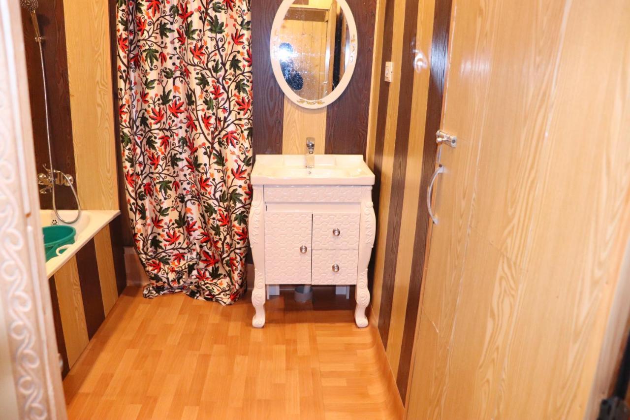 House Boat New Pala Palace 3* Srinagar (Jammu and Kashmir)