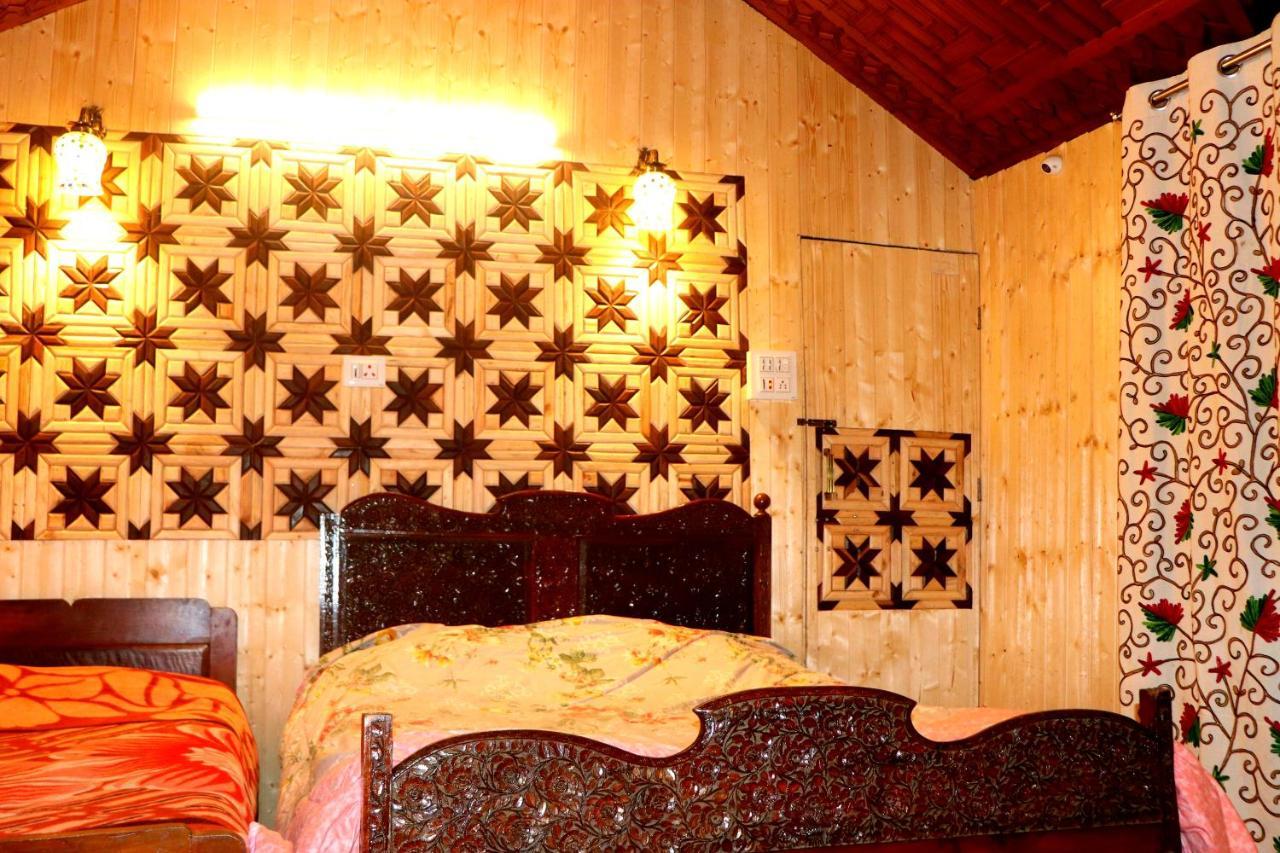 House Boat New Pala Palace 3* Srinagar (Jammu and Kashmir)
