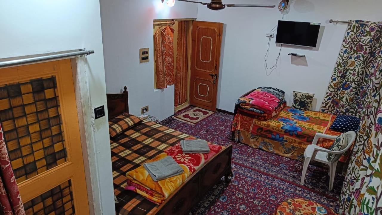 Shaheen Luxuries Homestay