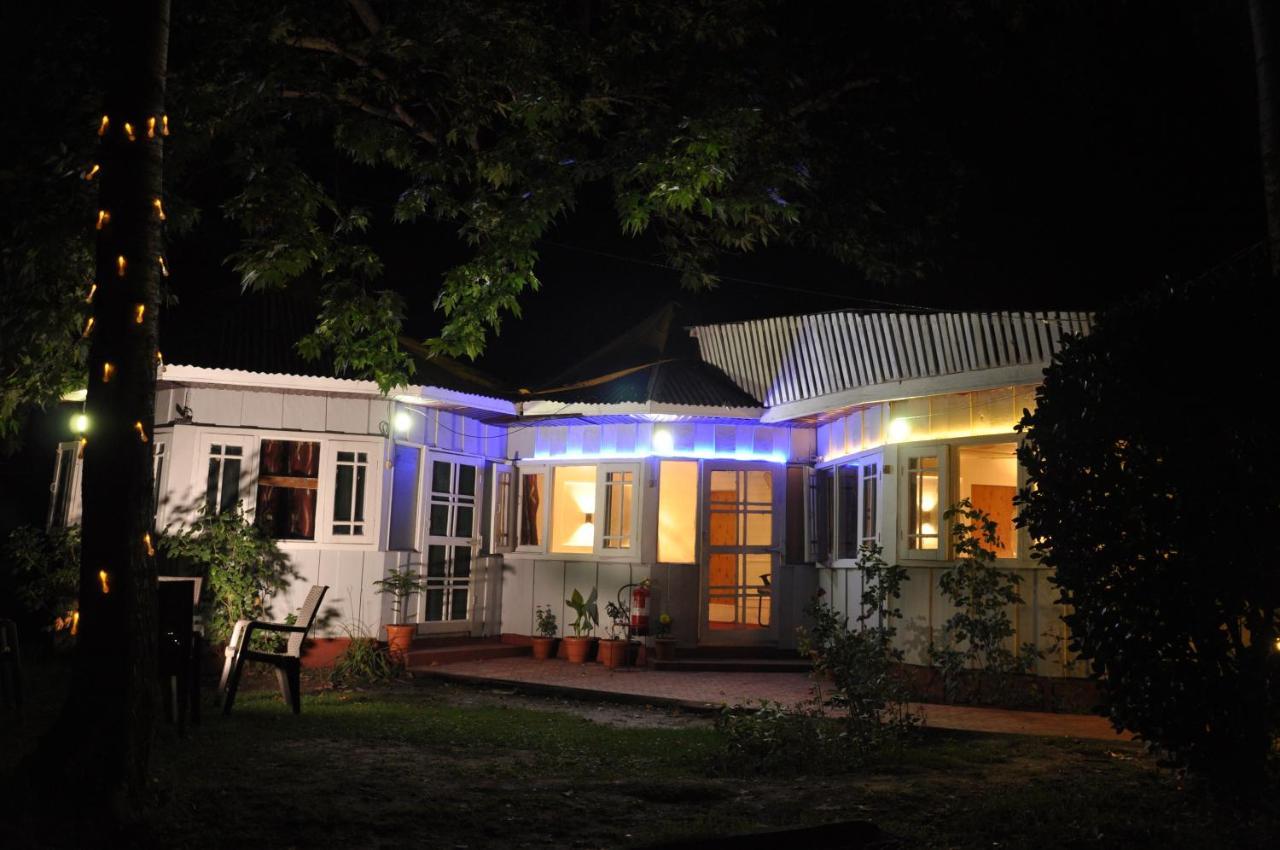 Nigeen Resort