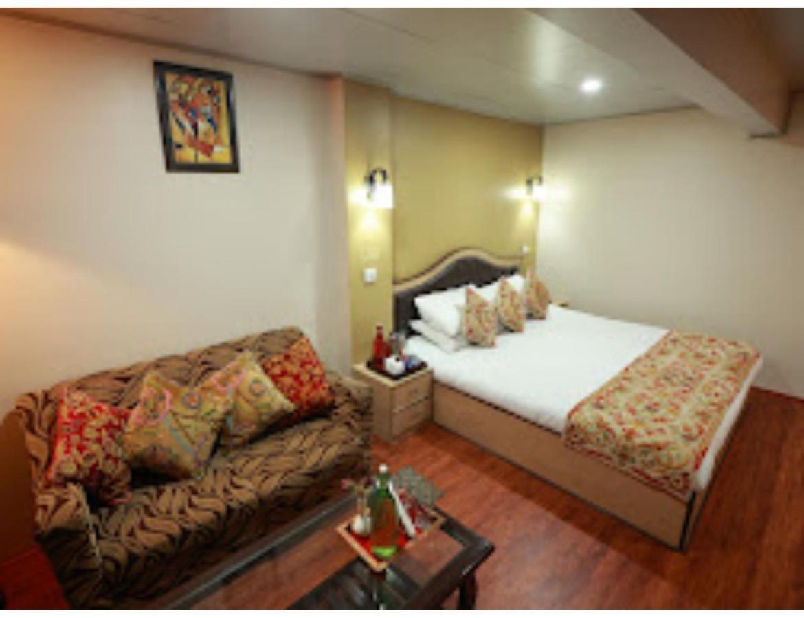 Aala Residency , Homestay Srinagar (Jammu and Kashmir)