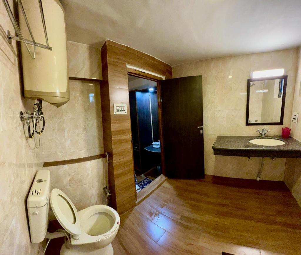 Guest house White