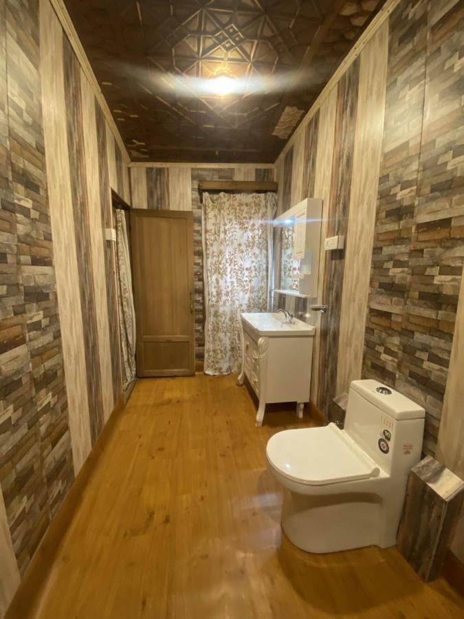 The Heritage Group Of Houseboats 4*
