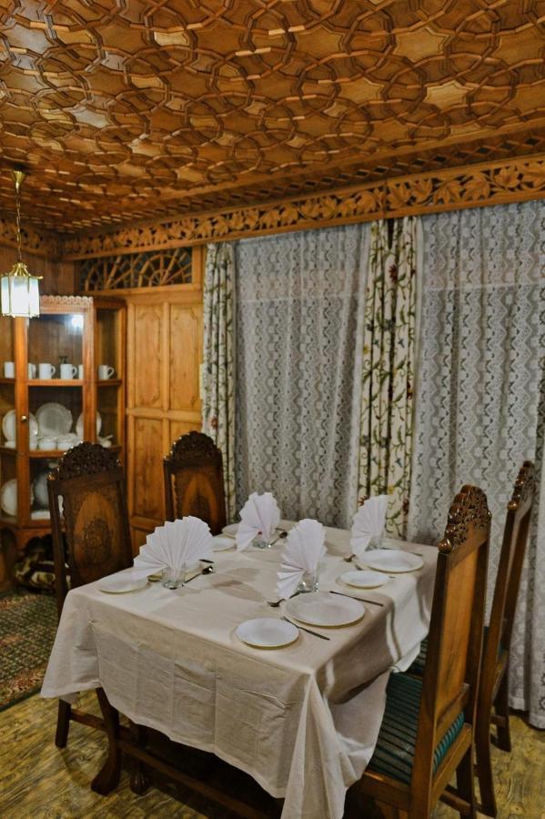 The Heritage Group Of Houseboats 4* Srinagar (Jammu and Kashmir)