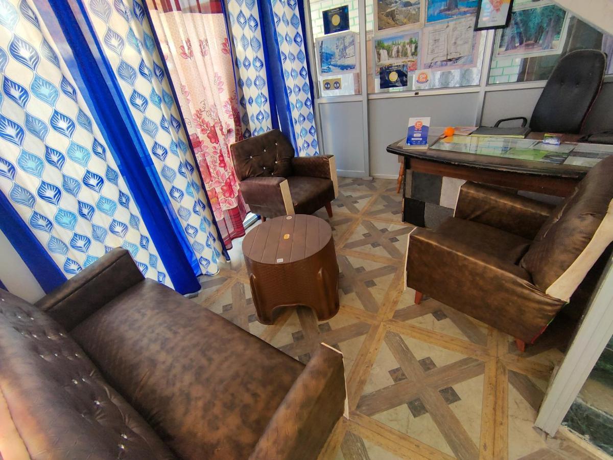 Irshad Guest house Srinagar (Jammu and Kashmir)