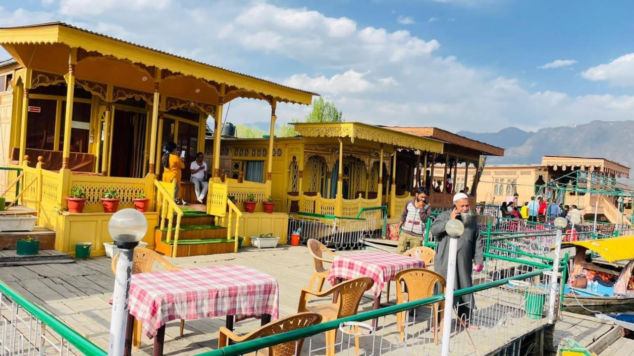 Botel The Heritage Plato Group Of Houseboats Srinagar (Jammu and Kashmir)