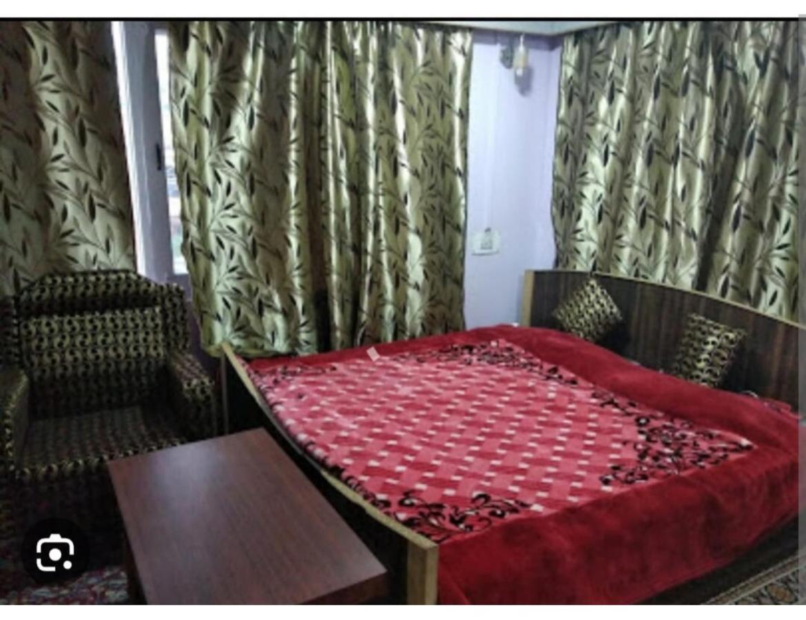 Gulab Resort, Homestay