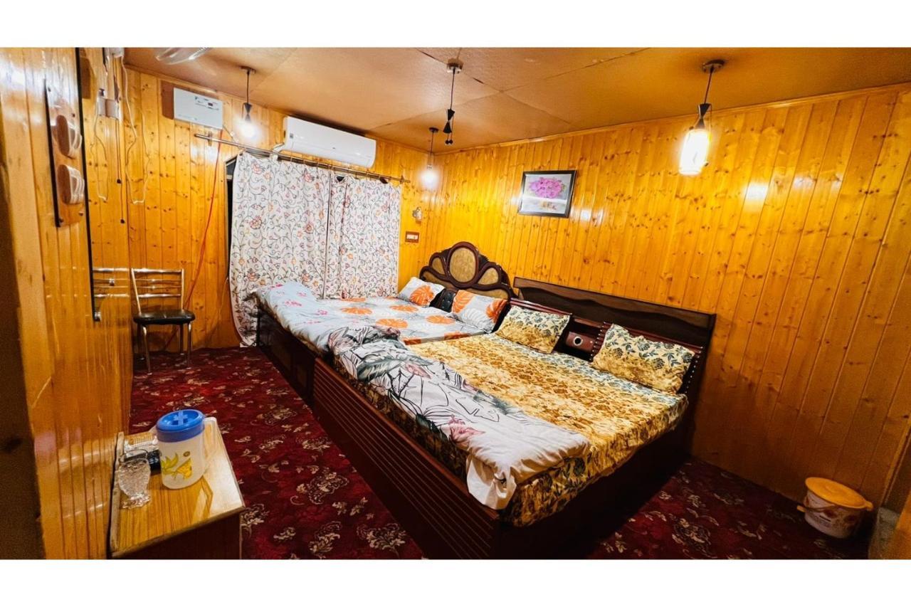 Homestay Ocean, Shrinagar Srinagar (Jammu and Kashmir)