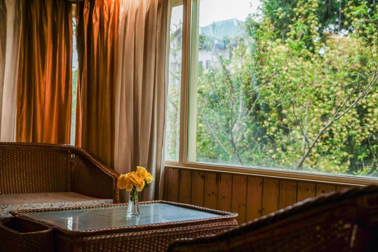 Mirage 3* Srinagar (Jammu and Kashmir)