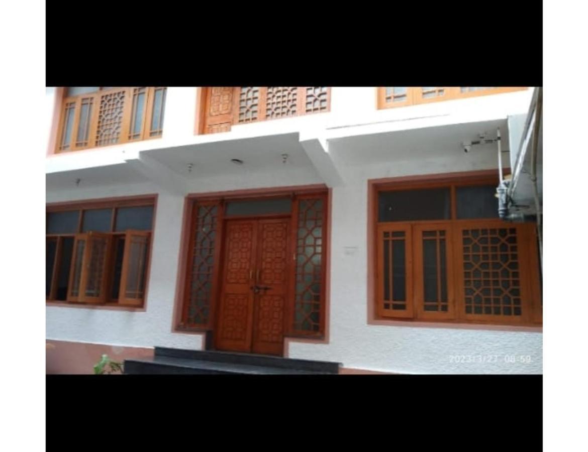 Homestay Sheikh Palace, *