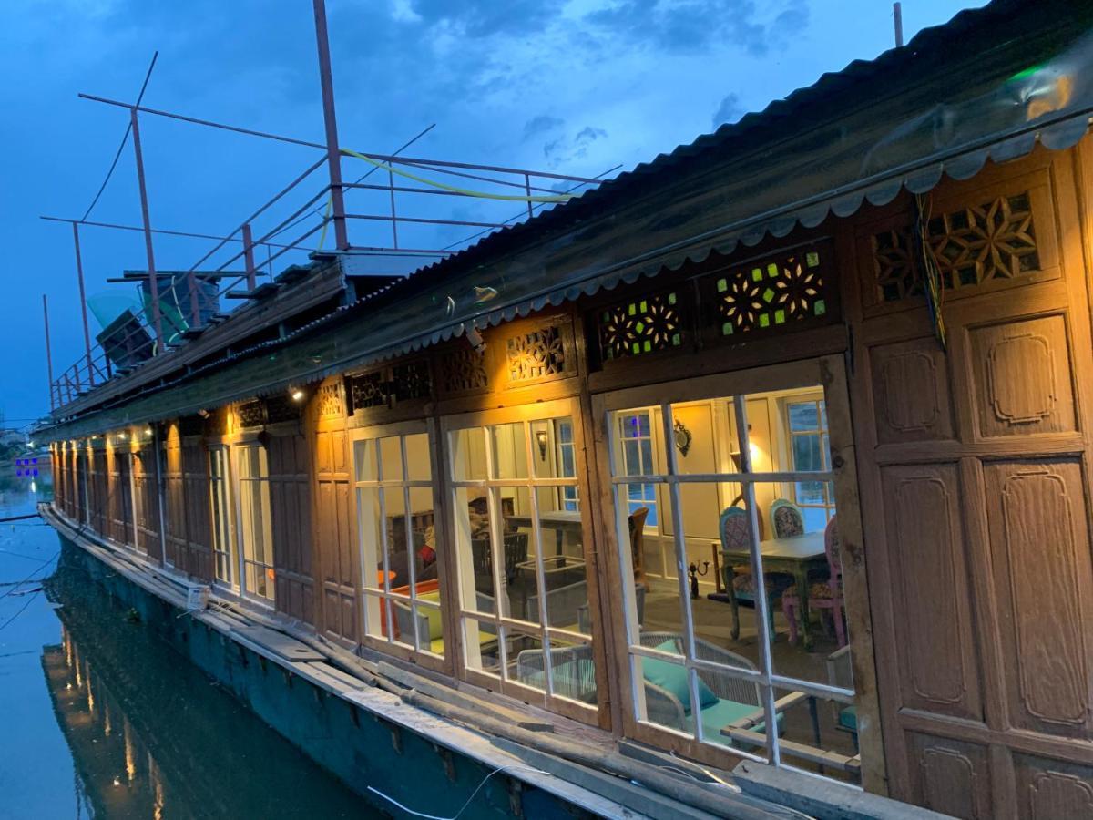 Messiah's Ark Srinagar (Jammu and Kashmir)