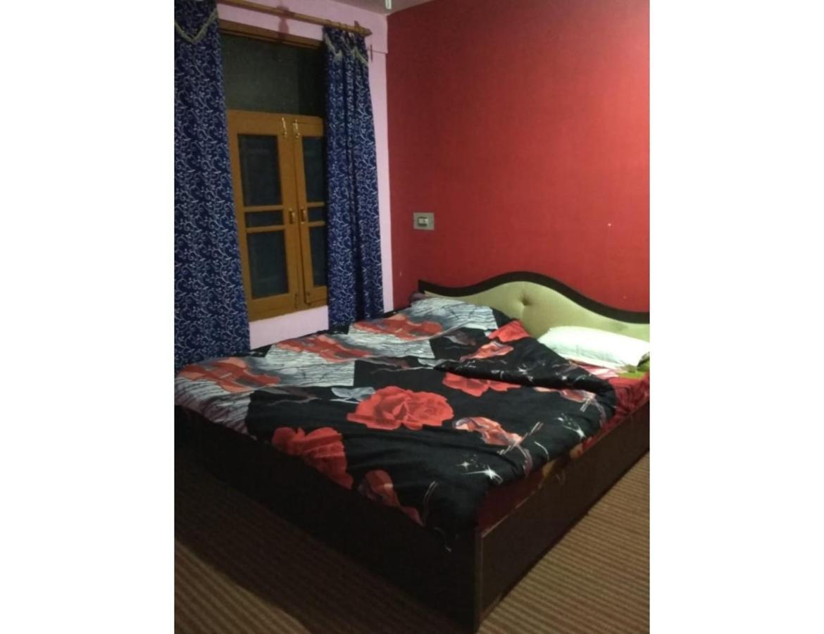 Sheikh Palace, Homestay Srinagar (Jammu and Kashmir)