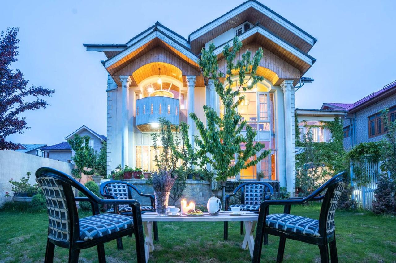 Vista At Ivy Manor *