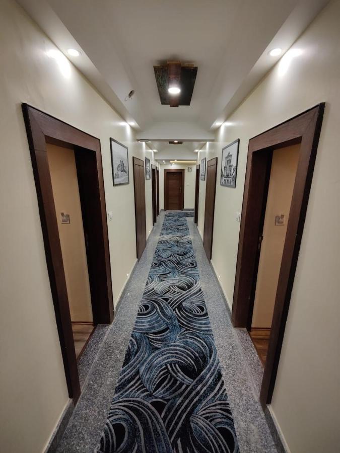 Hotel Green Rooms Hotel 4*