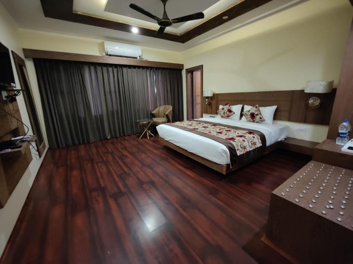 Hotel Green Rooms Hotel Srinagar (Jammu and Kashmir)