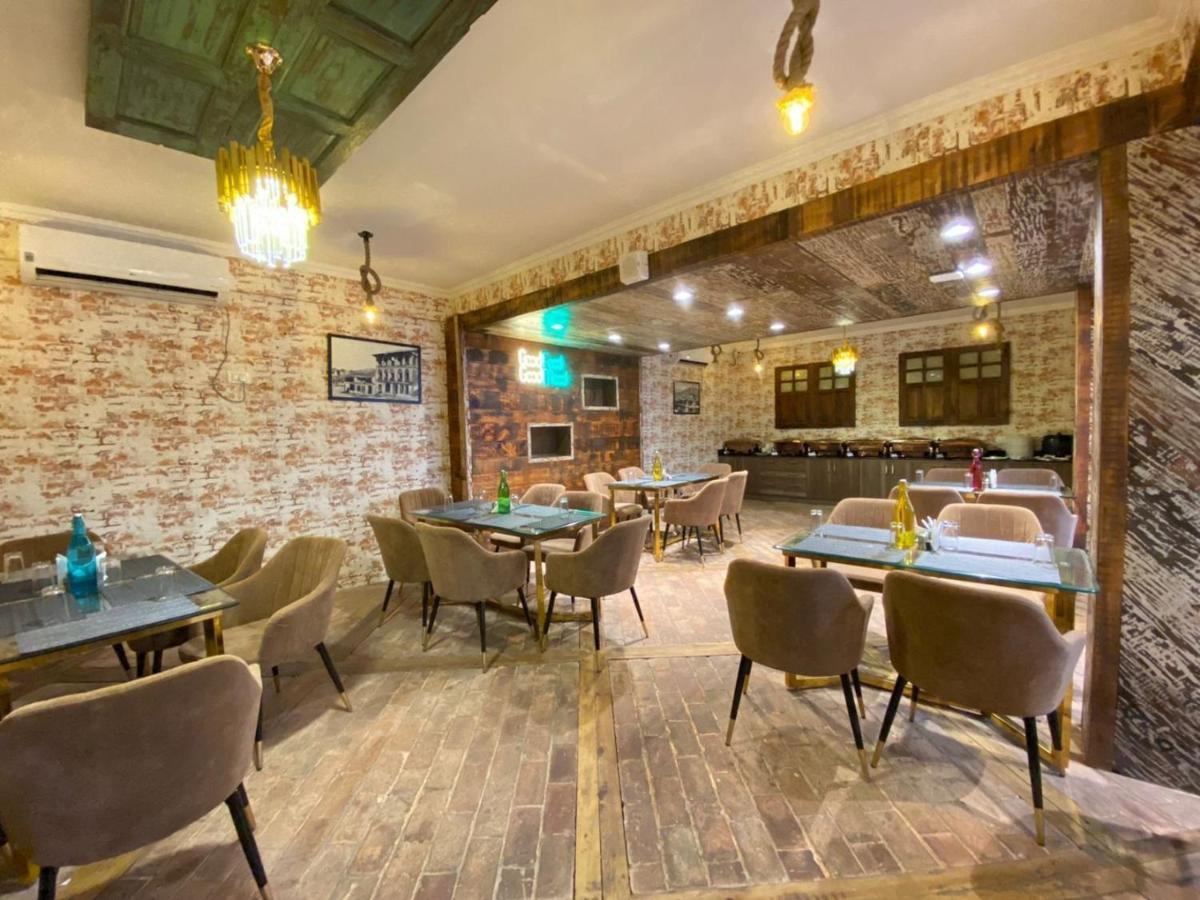 Hotel Green Rooms 4* Srinagar (Jammu and Kashmir)