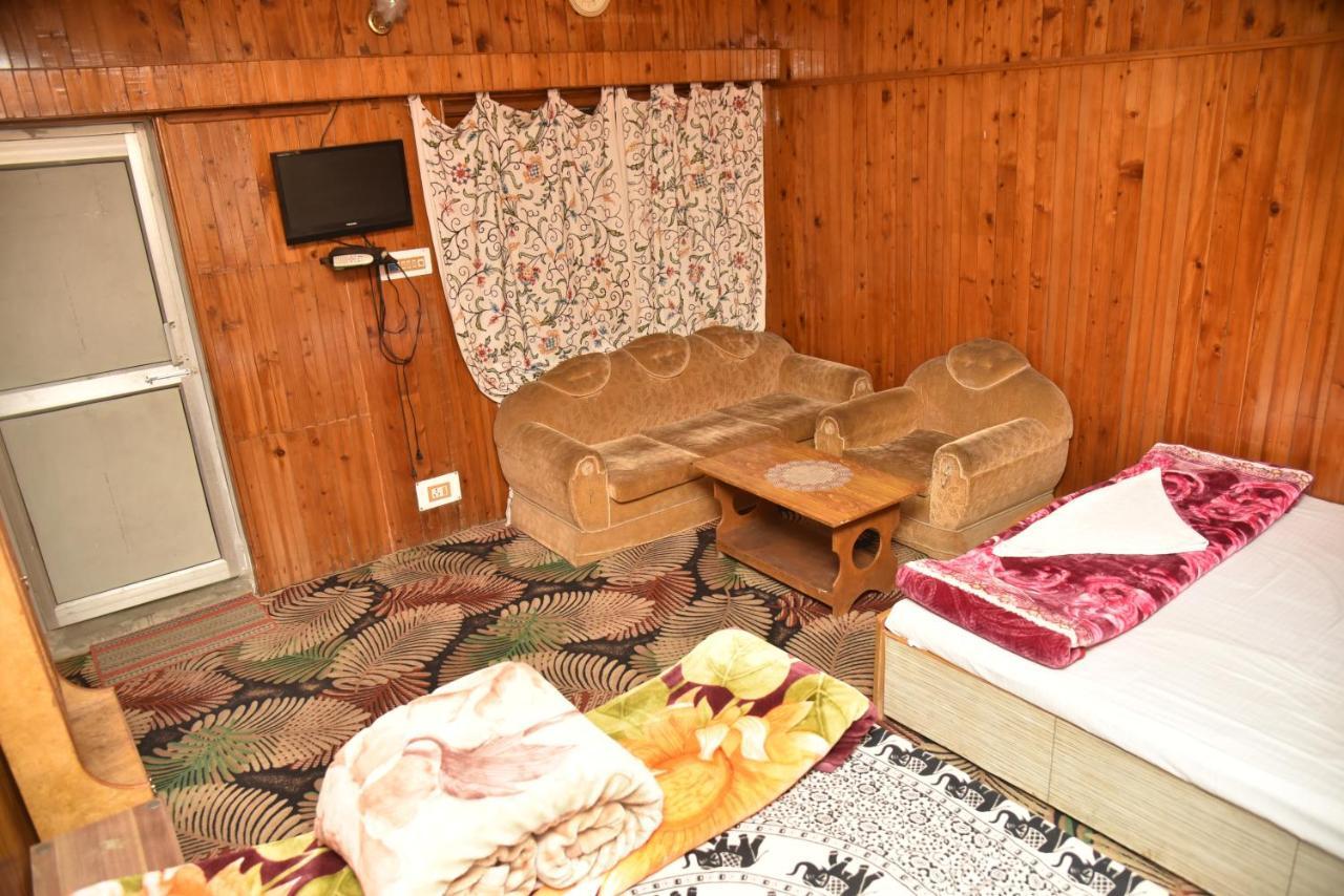 Kashmir Rose Hotel