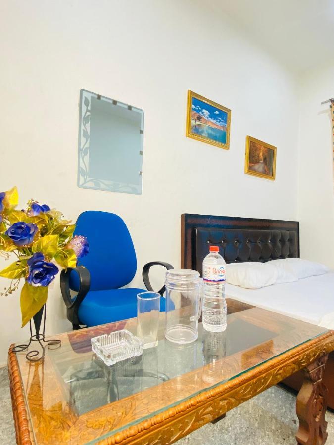 Hotel Pall Residency