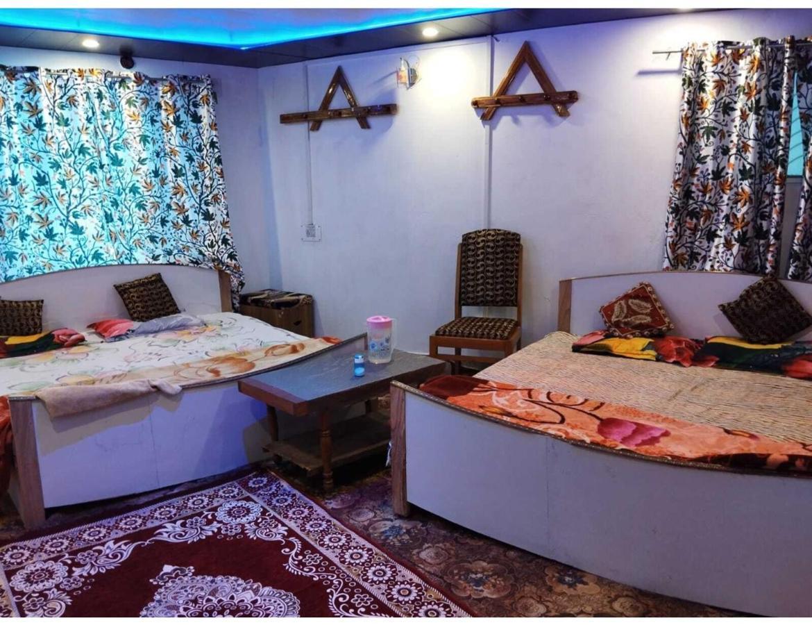 Gulab Resort, Homestay Srinagar (Jammu and Kashmir)