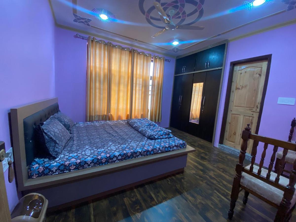 Homestay Penthouse Srinagar (Jammu and Kashmir)