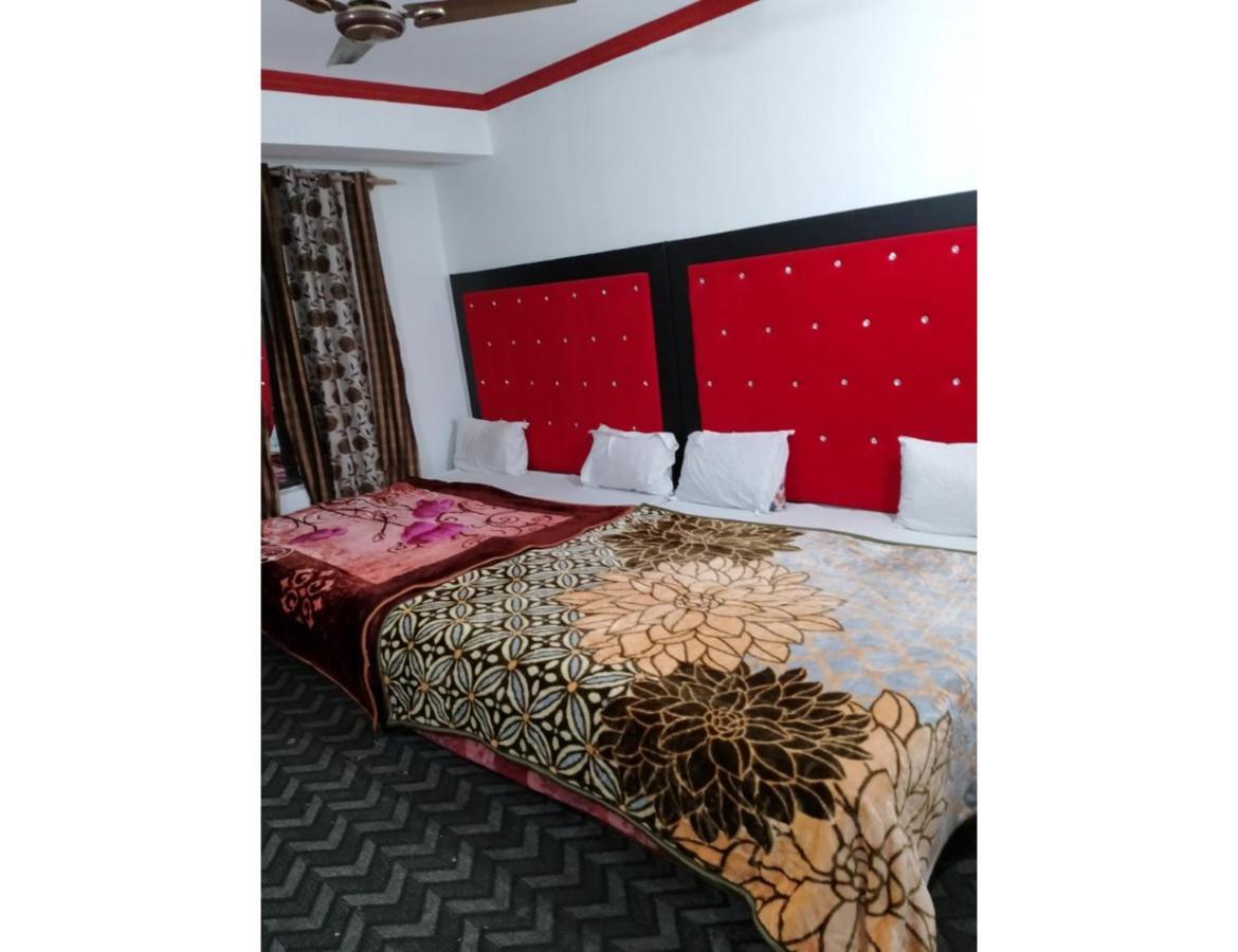 Homestay Muneer Ishfan, *