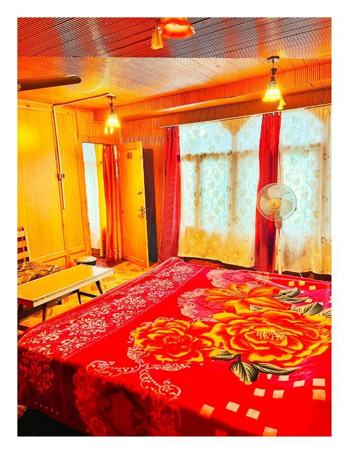 The Heritage Aristotle Group Of Houseboats Botel Srinagar (Jammu and Kashmir)