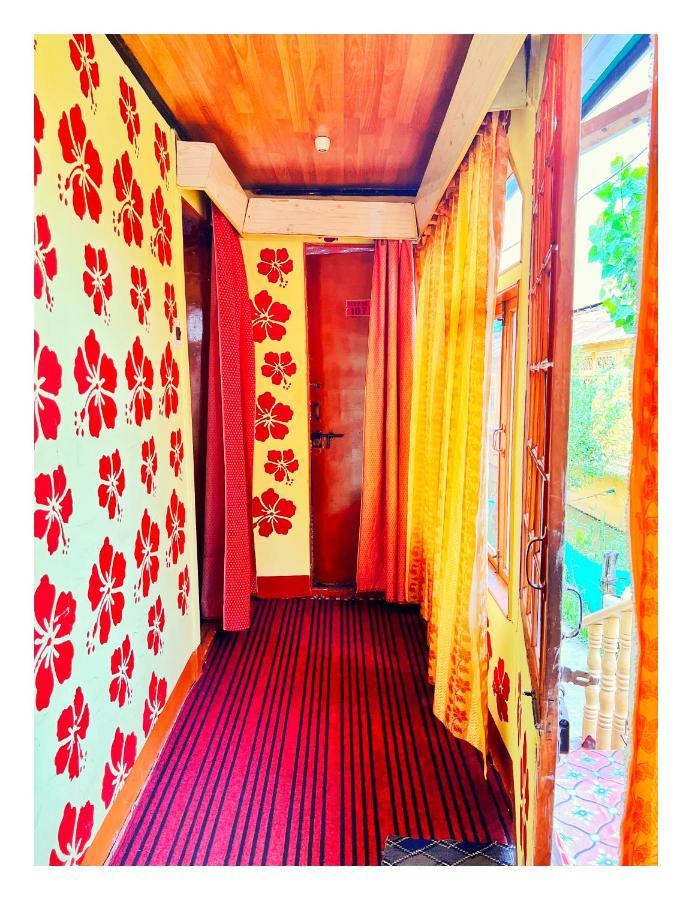 Botel The Heritage Aristotle Group Of Houseboats Srinagar (Jammu and Kashmir)