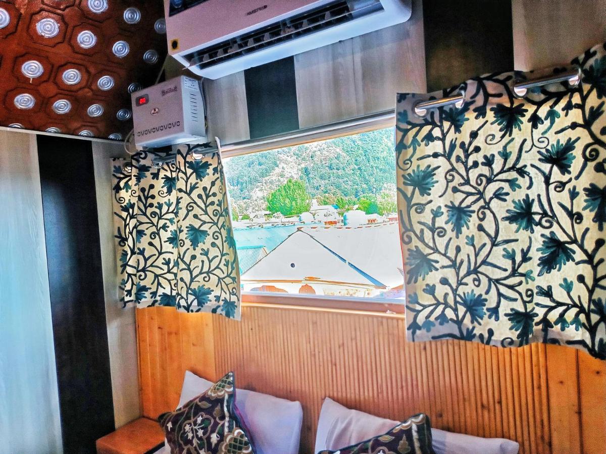 The Heritage Plato Group Of Houseboats Botel Srinagar (Jammu and Kashmir)