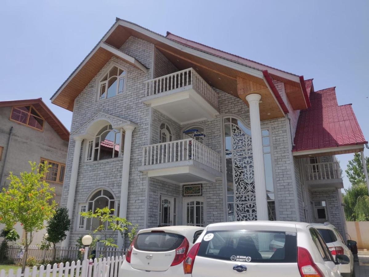 Aurab&b Homestay Srinagar (Jammu and Kashmir)