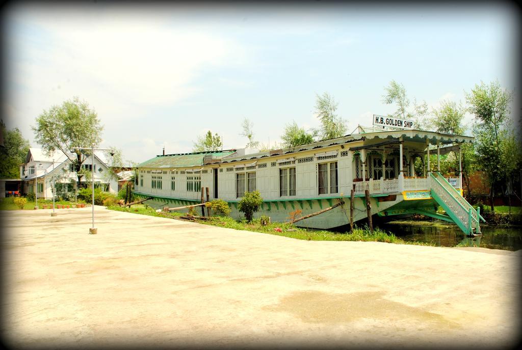 Golden Ship Srinagar (Jammu and Kashmir)