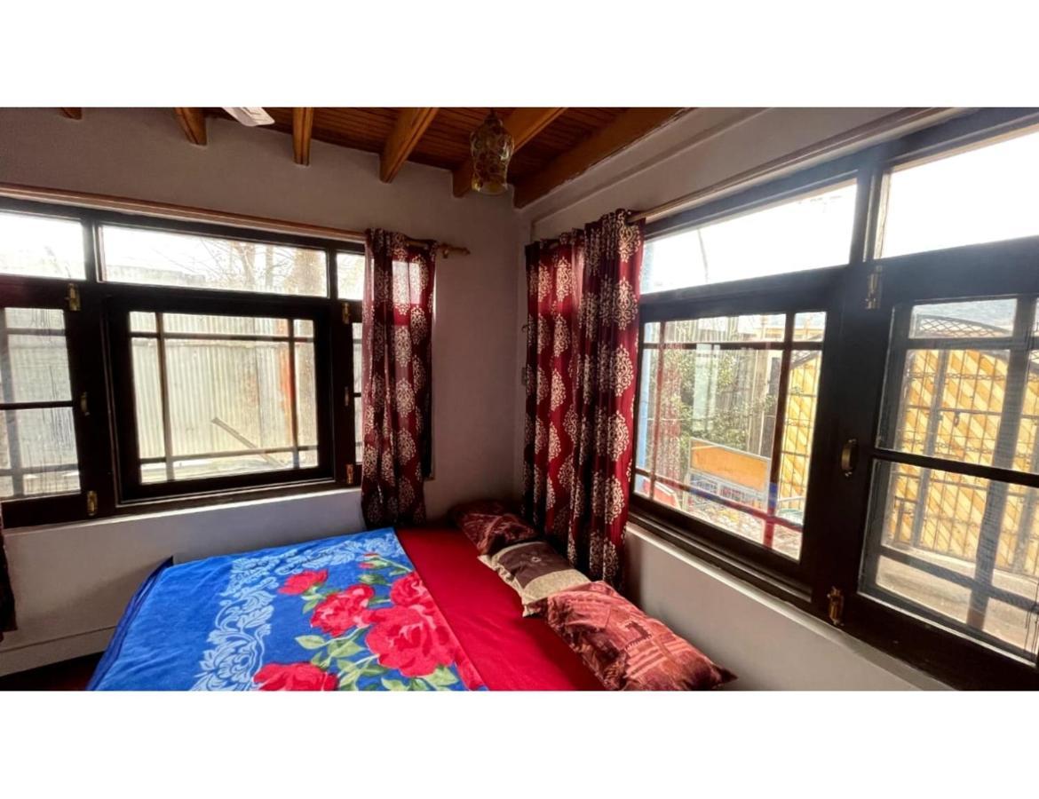 Homestay Ikhlas Guest House,