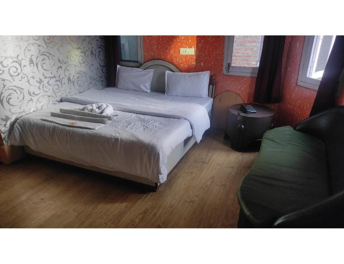 Homestay Pandit Palace, *