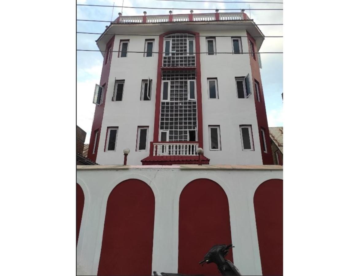 Homestay Pandit Palace, *