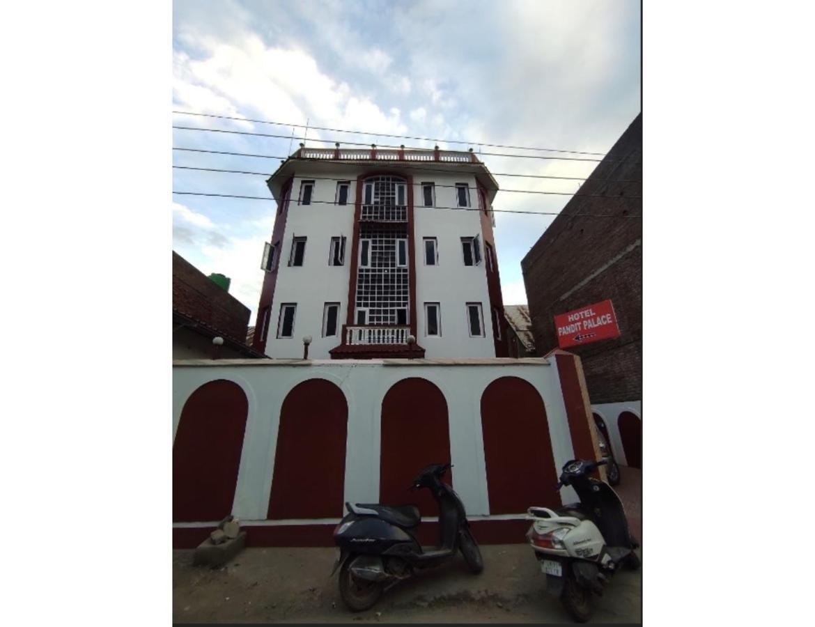 Homestay Pandit Palace, Srinagar (Jammu and Kashmir)