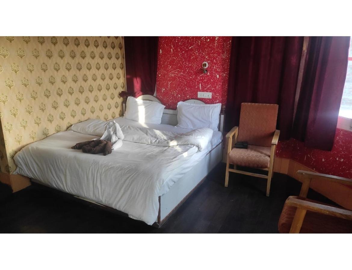 Pandit Palace, Homestay *
