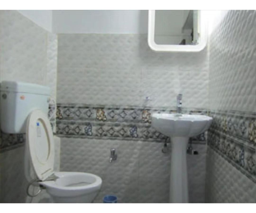 Pandit Palace,