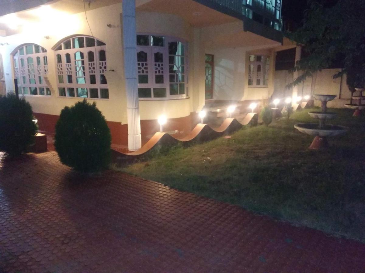 Coachman Homestay Srinagar (Jammu and Kashmir)