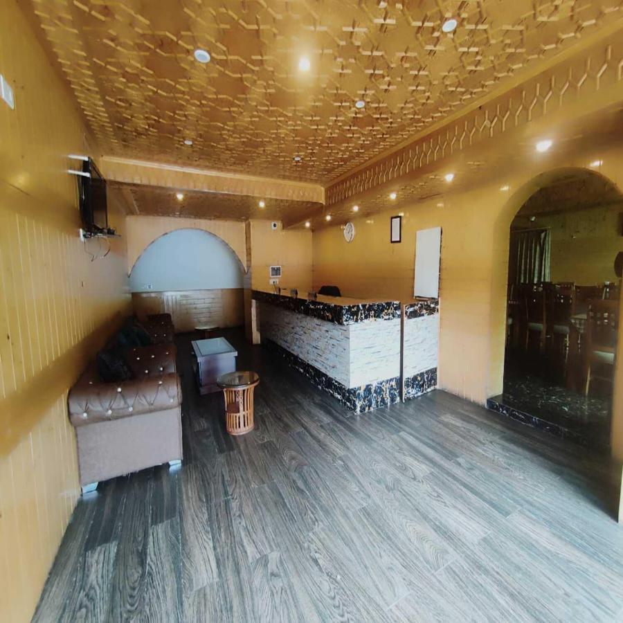 Hotel Sheen Srinagar (Jammu and Kashmir)