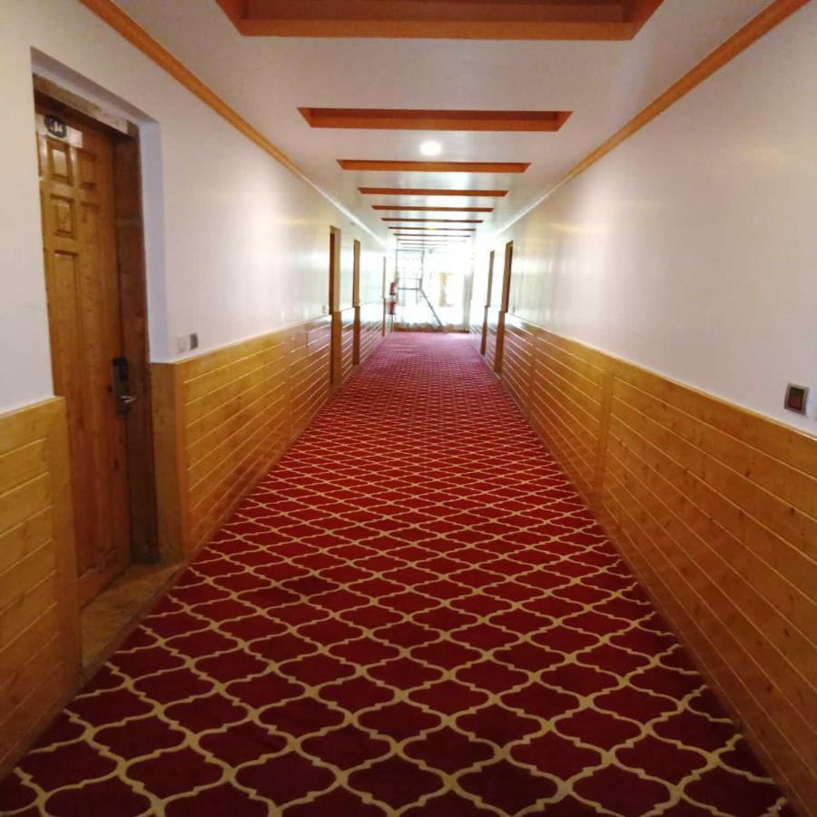 Sheen Hotel Srinagar (Jammu and Kashmir)
