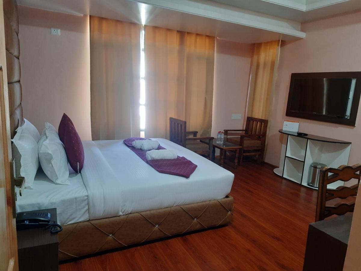 Fair Mount, Airport Road, Humhama Srinagar (Jammu and Kashmir)