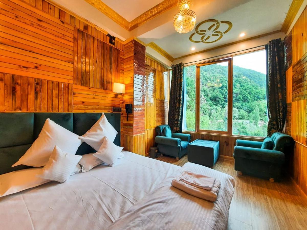 Padshapal Resorts