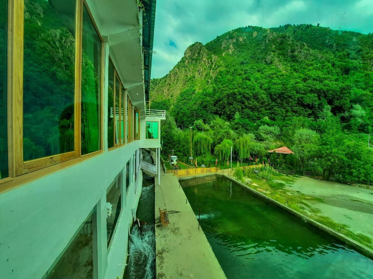 Padshapal Resorts Hotel 3*