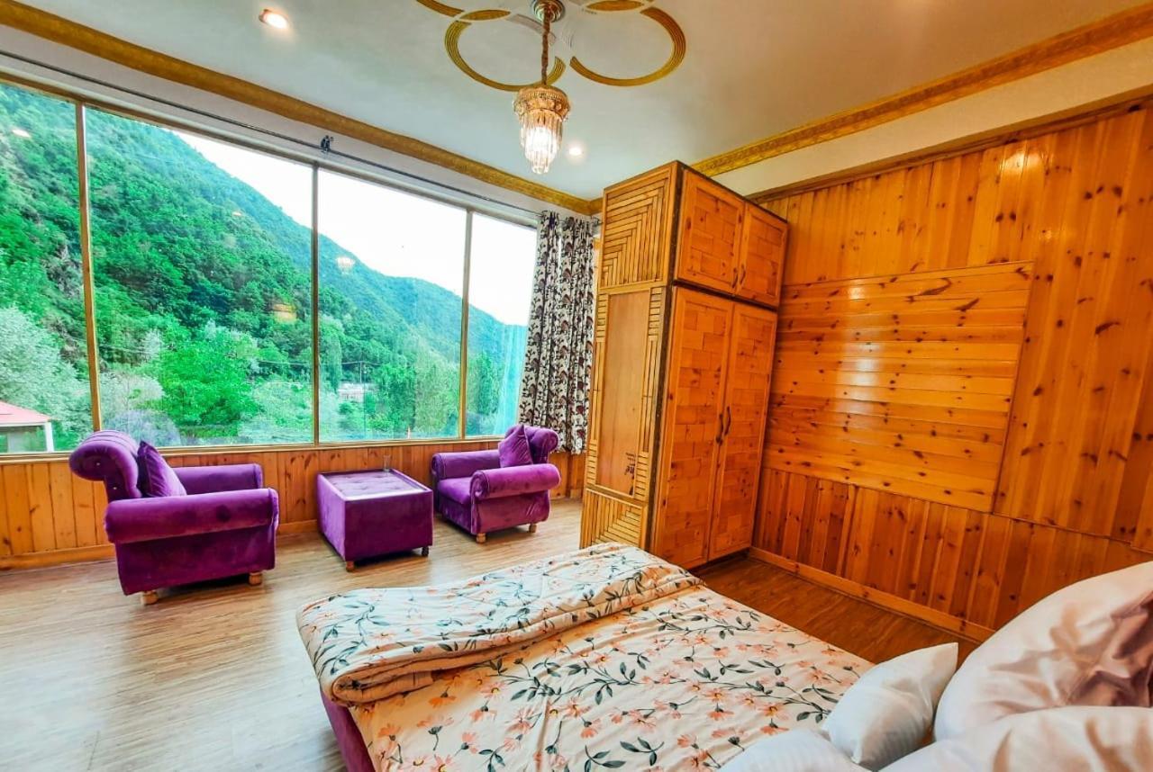 Padshapal Resorts