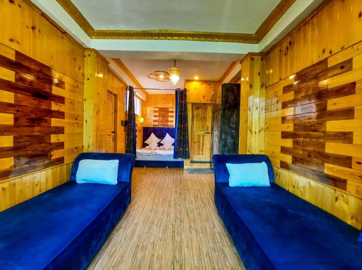 Padshapal Resorts Hotel 3*