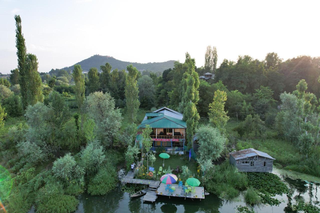 Hotel Side Boutique By Guided Stays Srinagar (Jammu and Kashmir)