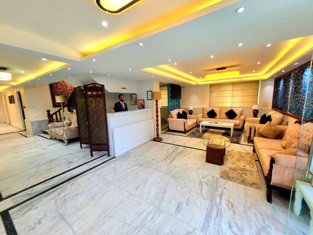 Royal Plaza Hotel Srinagar (Jammu and Kashmir)