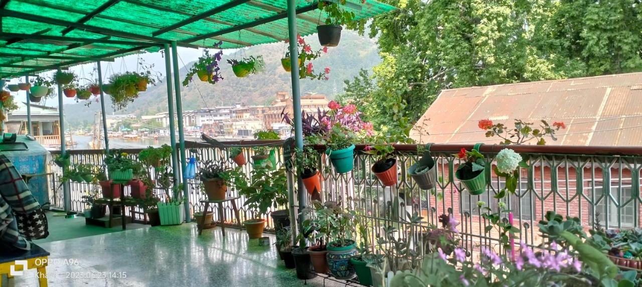 Arjumand Hotel 3*